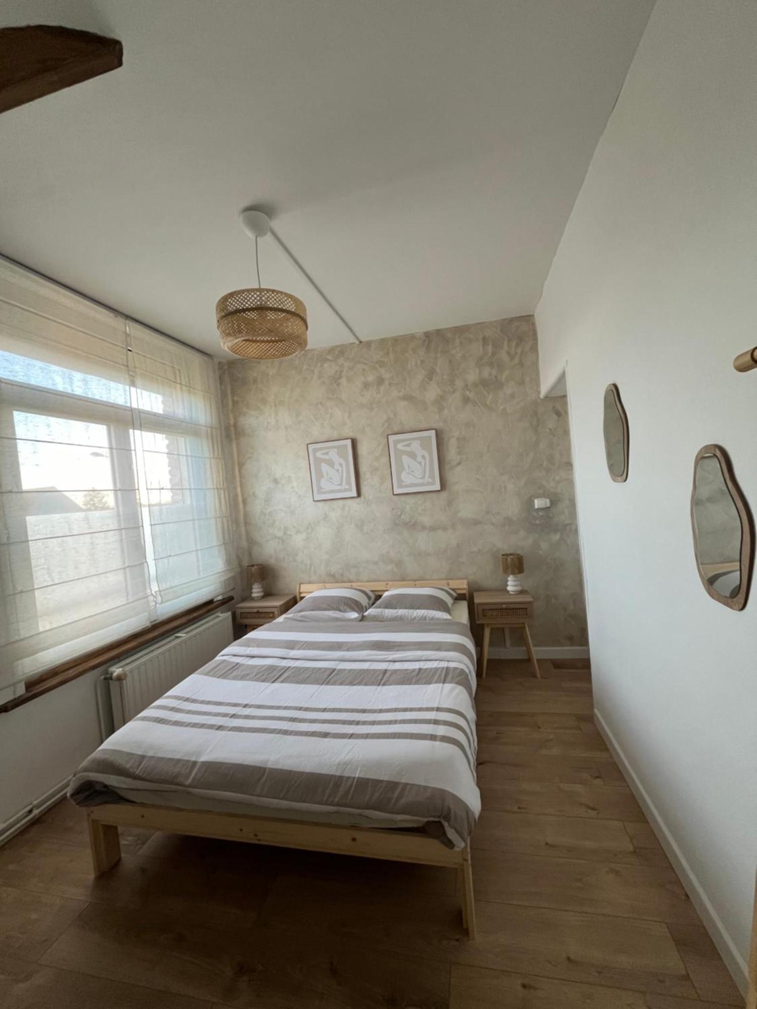 Jolie Maison De Coron Lens Zimmer foto